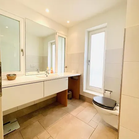 Elegantes Haus - Direkt Am Domplatz - Vollausstattung - Garage